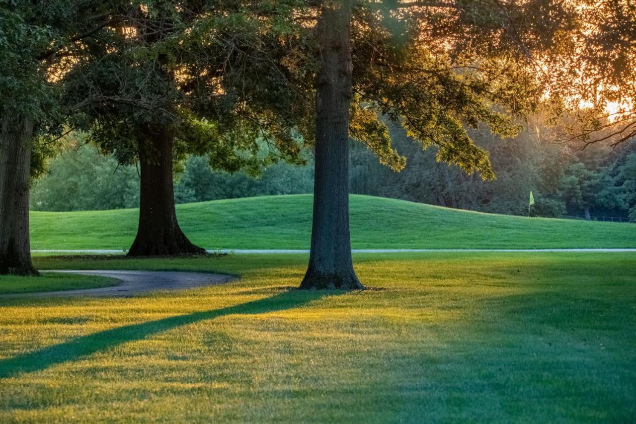 Marriott Lexington Griffin Gate Golf Resort & Spa Exterior photo
